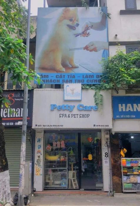 Hình ảnh đầu tiên về Petty Care - không gian chăm sóc thú cưng đạt chuẩn với đầy đủ tiện nghi và sự chuyên nghiệp.