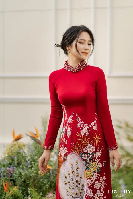 Bộ sưu tập áo dài cưới tinh tế từ Luci