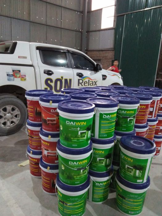 Hệ thống pha màu vi tính hiện đại với hơn 1000 màu sắc tại FaCoMax