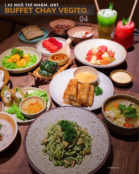 Quầy buffet phong phú tại Vegito