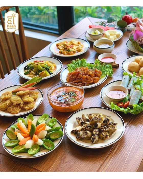 Nghệ thuật trình bày món chay đầy sáng tạo tại Haan Vegan