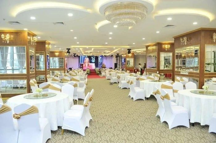 Không gian tiệc cưới sang trọng tại Hoàng Gia Palace Hà Đông