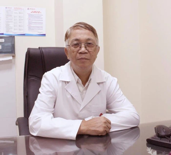 Bác sĩ CKII Nguyễn Quang Cừ ảnh 2
