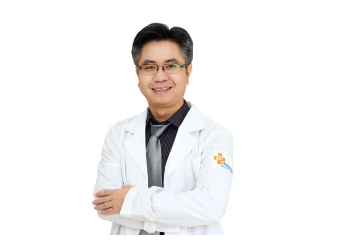 Chân dung Thạc sĩ - Bác sĩ Trịnh Hoài Nam - Ảnh 1: Vị lương y tận tâm với nghề