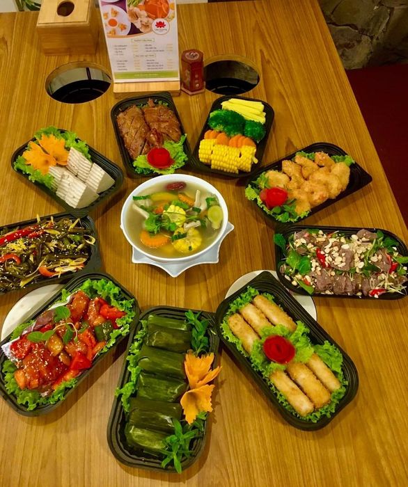 Góc ẩm thực thanh tịnh với nồi lẩu chay thơm ngon tại Liên Hương Vegan Restaurant