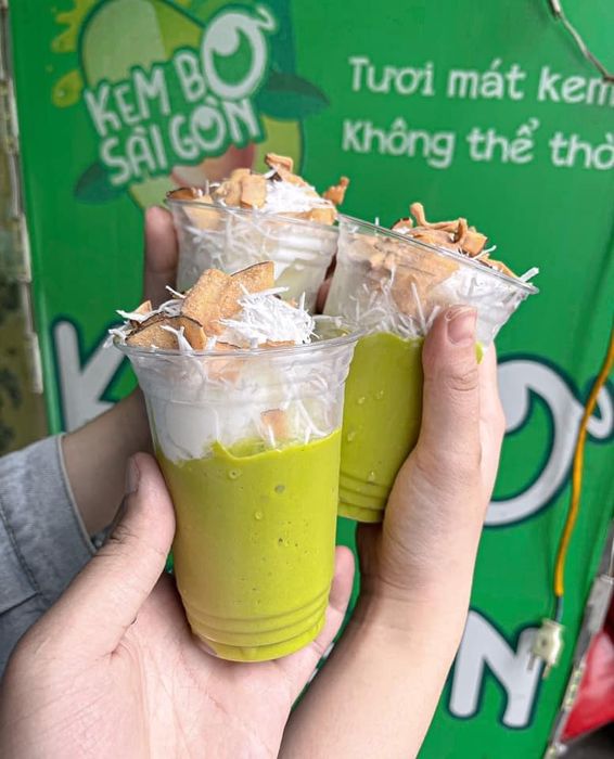 Khoảnh khắc đầy màu sắc tại Kem Bơ Sài Gòn