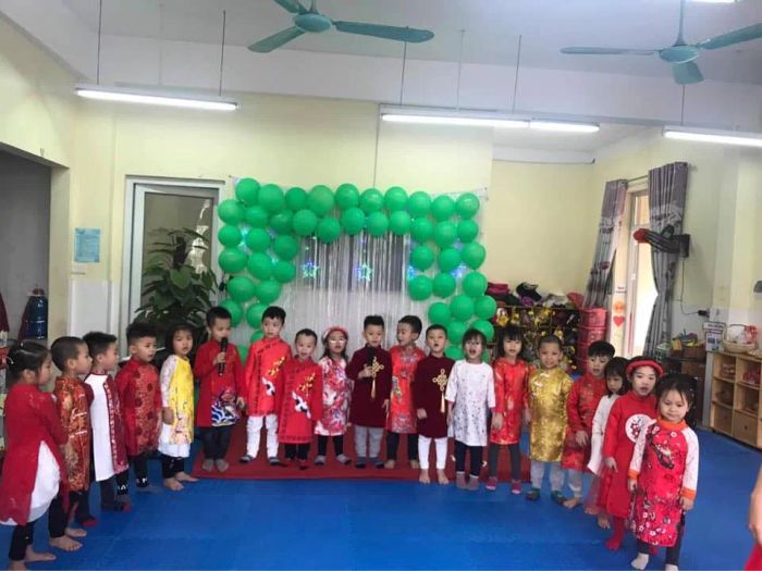 Hình ảnh đầu tiên về Trường Mầm non Họa Mi - Ghi lại những khoảnh khắc học tập vui nhộn và không gian lớp học tươi sáng, an toàn cho bé yêu