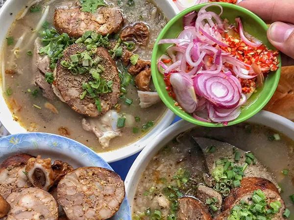 Hình ảnh Cháo lòng Cô Ba Đa Kao - Tinh hoa ẩm thực bình dân