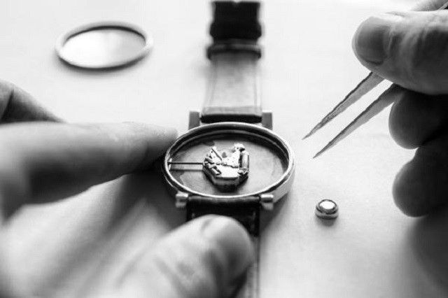 Quy trình thay pin chuẩn mực tại Đồng Hồ Ngọc Bảo