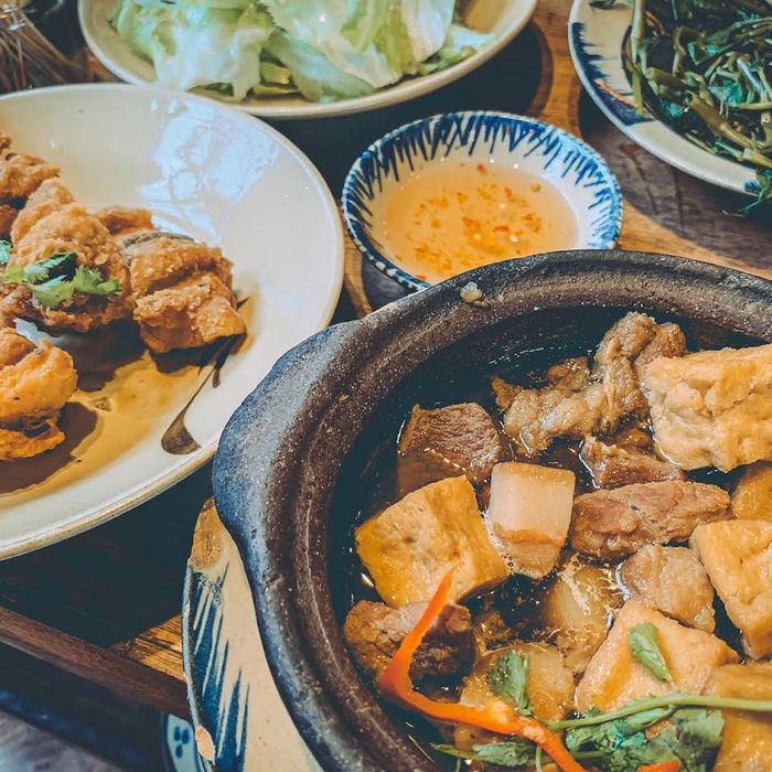 Bếp 1985 – Hình ảnh thứ hai về một quán ăn đậm đà hương vị gia đình