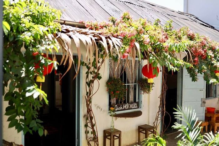 Quán Hồi Xưa – Khoảnh khắc đầu tiên của không gian ấm cúng