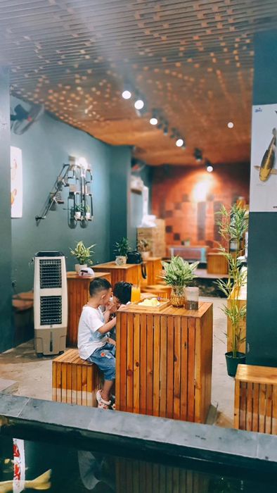 Góc nhìn đầy nghệ thuật tại KOI Cafe & Showroom
