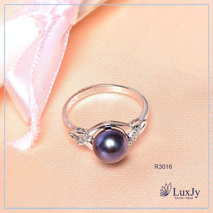Bộ sưu tập trang sức độc bản tại LuxJy Jewelry