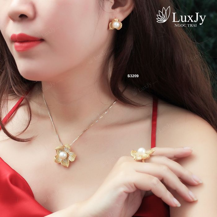 Không gian trưng bày sang trọng tại LuxJy