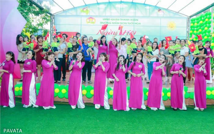 Khoảnh khắc đầu tiên tại Trường Mầm non Tuổi Hoa - Nơi những bước chân nhỏ bắt đầu hành trình khám phá thế giới