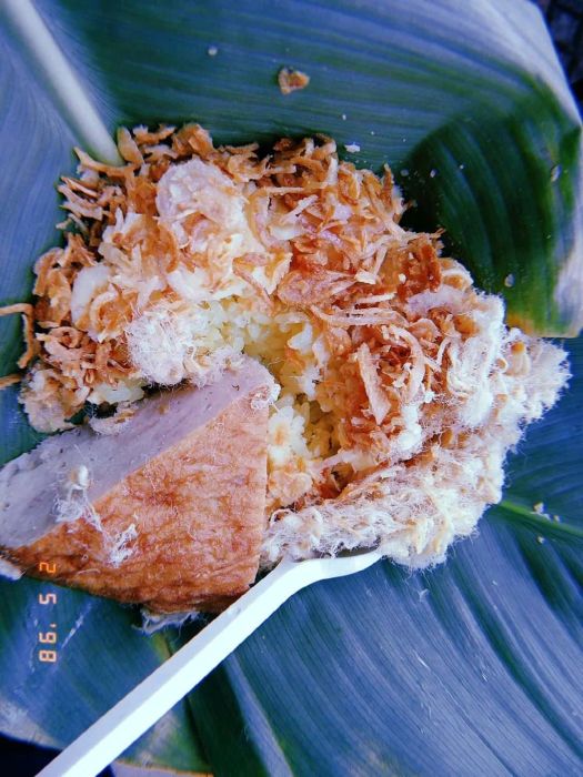 Hình ảnh Xôi Nguyệt - nghệ thuật gói xôi truyền thống