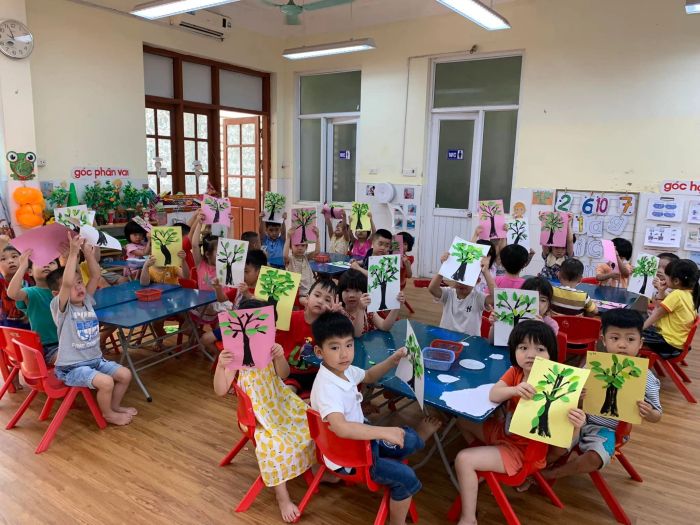 Hình ảnh thứ hai về Trường Mầm Non Ánh Dương - góc vui chơi sáng tạo đầy màu sắc