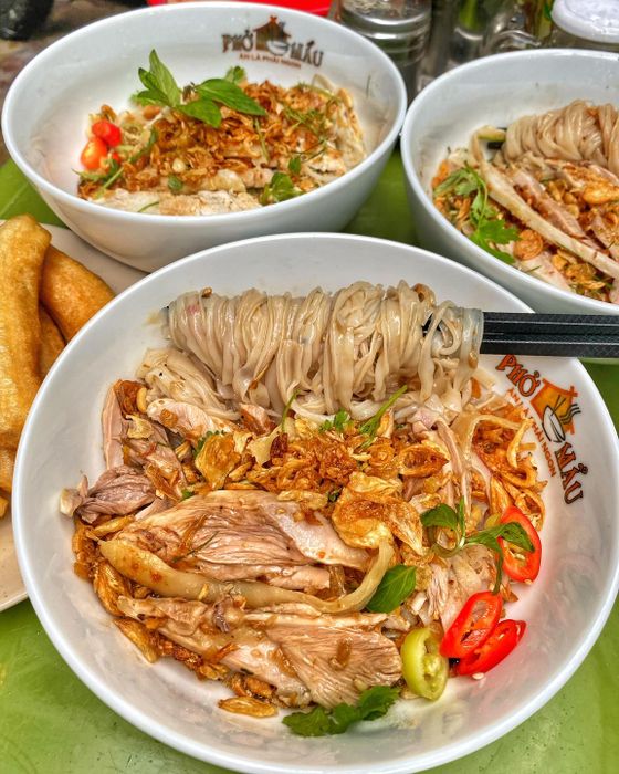 Góc ảnh nghệ thuật về món phở trộn đặc biệt tại Phở Mẩu - Ảnh 3