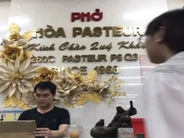 Hình ảnh Phở Hòa Pasteur - Tinh hoa phở truyền thống Sài Gòn