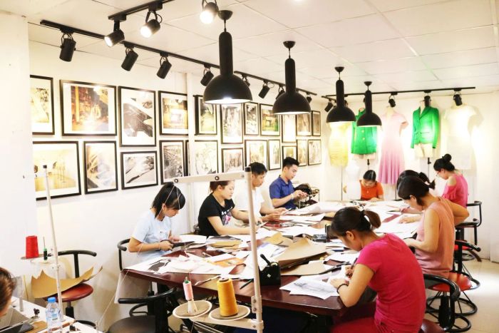Công ty Phong Phú – Hình ảnh thực hành chuyên nghiệp cùng giảng viên tận tâm