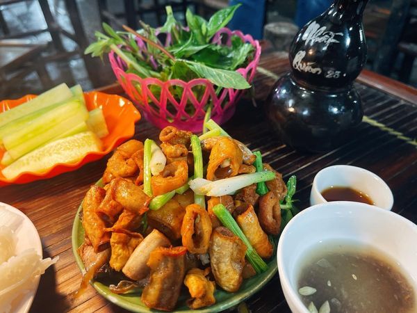 Hình ảnh 2 - Không gian ấm cúng mang đậm chất phố cổ tại Nhất Quán
