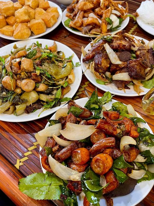 Hình ảnh 3 - Không gian ấm cúng mang đậm chất phố cổ tại Lòng Chất Quán