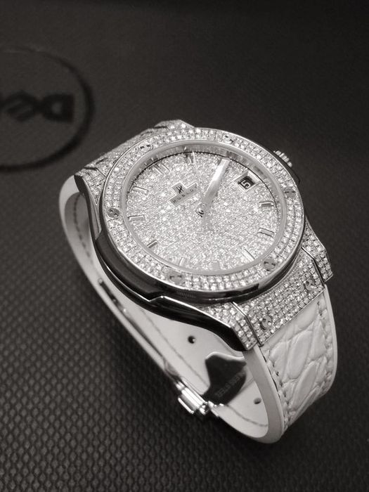 Không gian sang trọng tại WatchCare