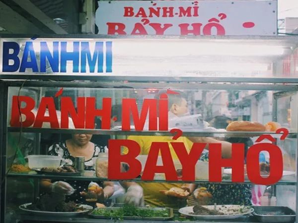 Hình ảnh Bánh Mì Bảy Hổ - Tinh hoa ẩm thực đường phố