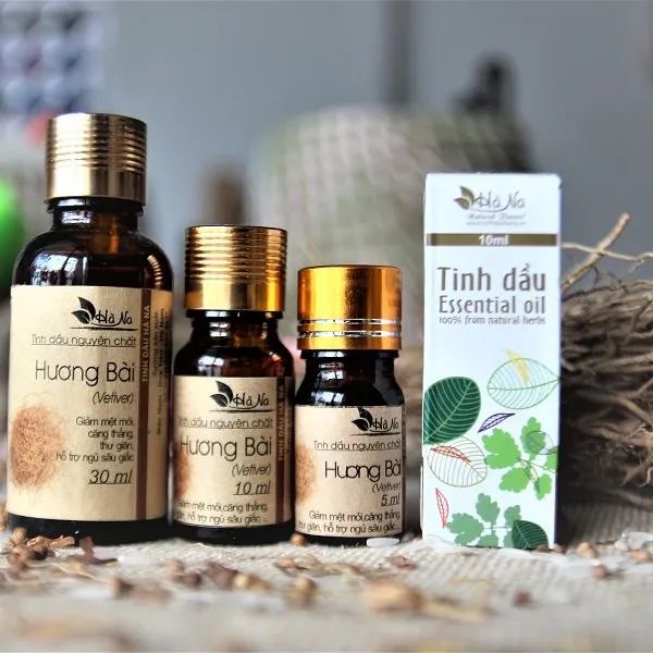 Không gian trưng bày sản phẩm Tinh Dầu Hà Na