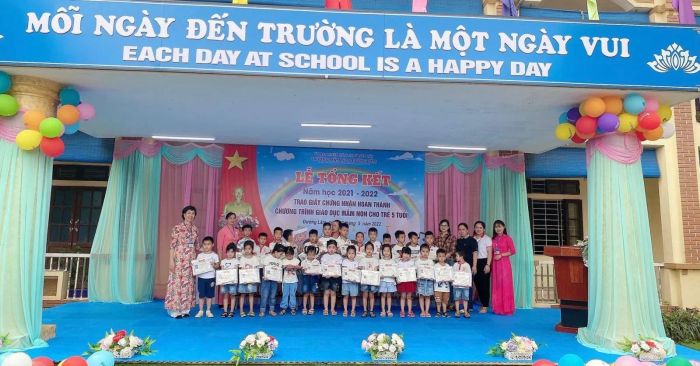 Hình ảnh khuôn viên xanh - sạch - đẹp của Trường Mầm non Đường Lâm