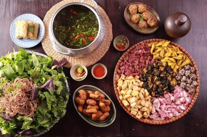 Không gian ấm cúng và món ngon đặc trưng tại Ốc 86