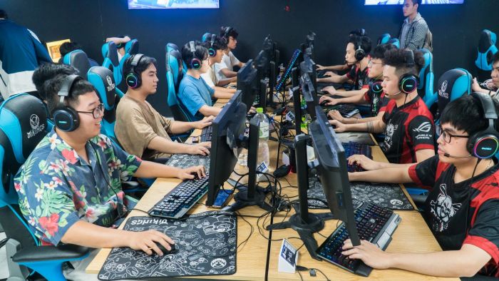 Khu vực thi đấu chuyên nghiệp tại Vikings Gaming