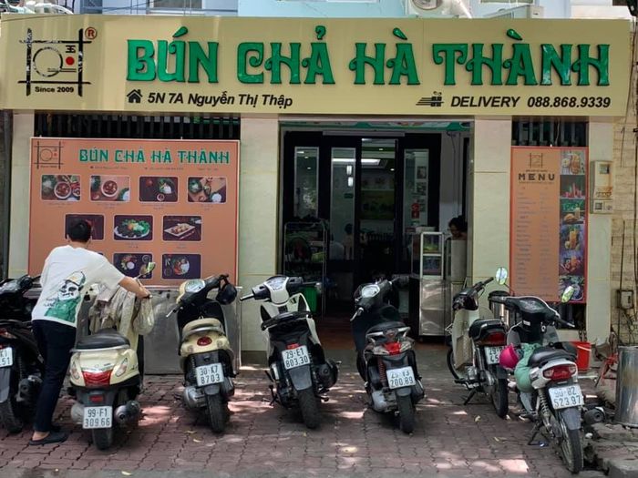 Góc ảnh đầy nghệ thuật về Bún Chả Hà Thành - Tinh hoa ẩm thực Thăng Long