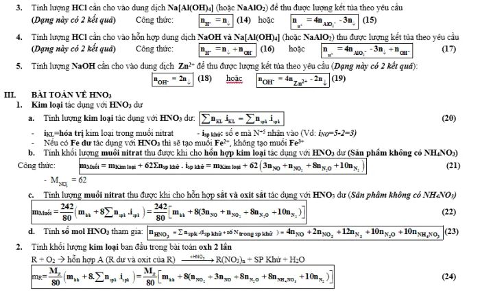 Khoảnh khắc thầy Ngọc hướng dẫn học sinh giải bài tập