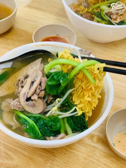 Hình ảnh mì tim cật đặc trưng tại Mỳ Thập Cẩm QQ