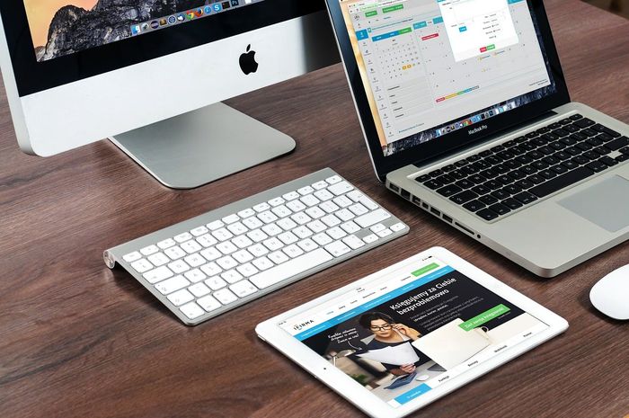 Không gian trưng bày MacBook tại Goztech
