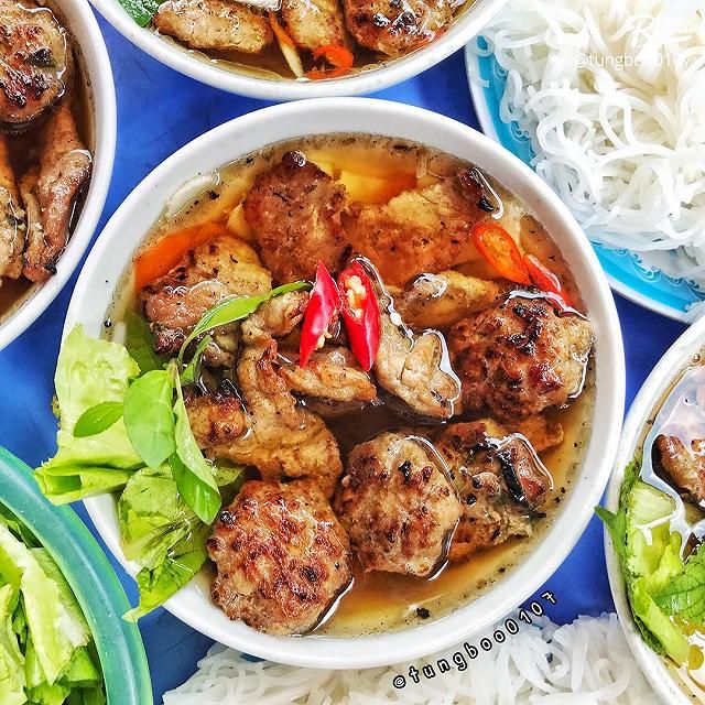 Hình ảnh bún chả thơm ngon tại Hoa - Bún Chả Ngõ Yên Thế