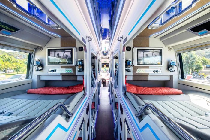 Khám phá hình ảnh đội xe sang trọng của Nhà Xe Lý Thảo