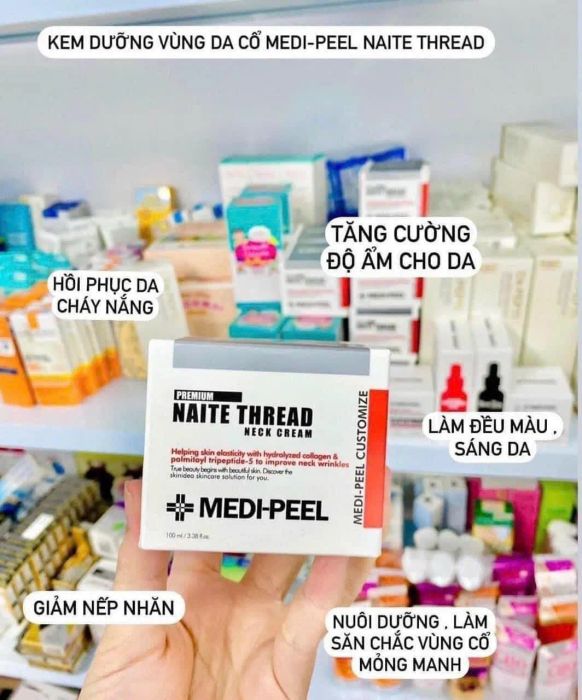 Không gian mua sắm hiện đại tại Trang Beauty Cosmetic