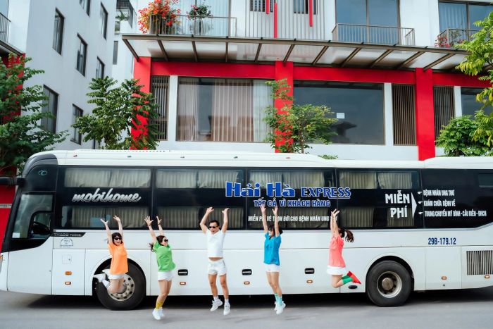 Nội thất tiện nghi trên xe Hải Hà