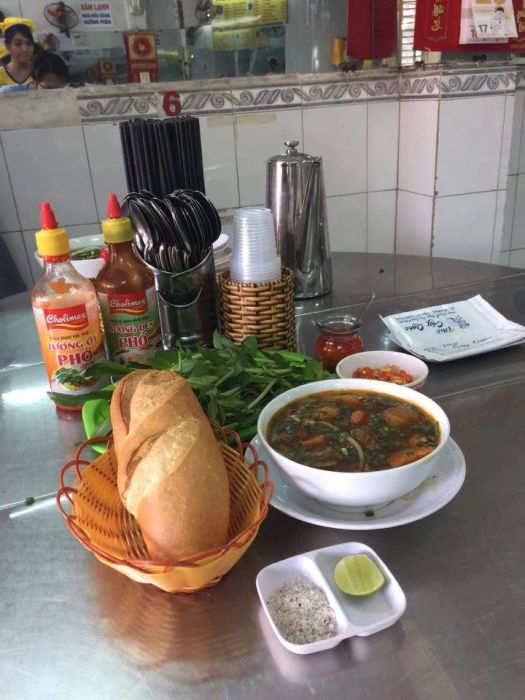 Phở Cây Quéo ảnh 1 - Khoảnh khắc nghệ thuật lưu giữ vẻ đẹp tinh túy từ tô phở vàng ươm, thơm lừng.