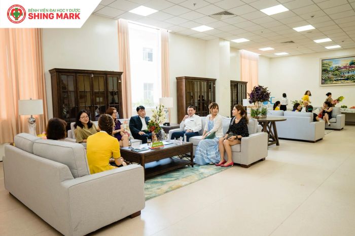 Hình ảnh Bệnh viện Đại học Y Dược Shing Mark (ảnh 2)