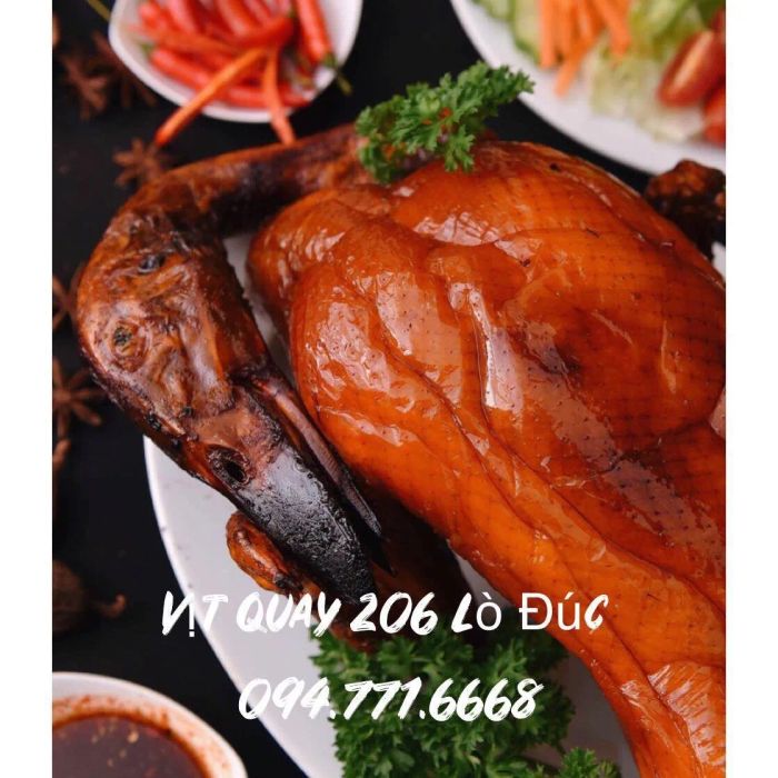 Hình ảnh vịt quay truyền thống tại Lò Đúc