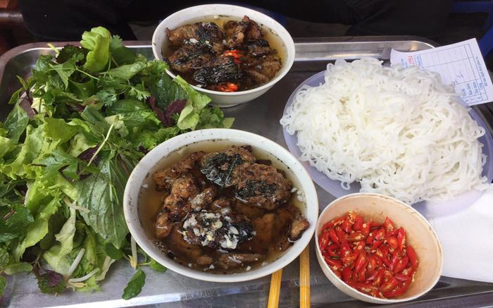 Hình ảnh bún chả thơm ngon tại Tuyết - Bún Chả 34