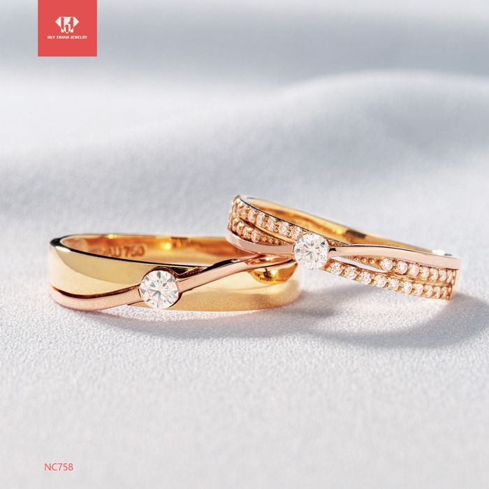 Không gian trải nghiệm mua sắm tại Huy Thanh Jewelry