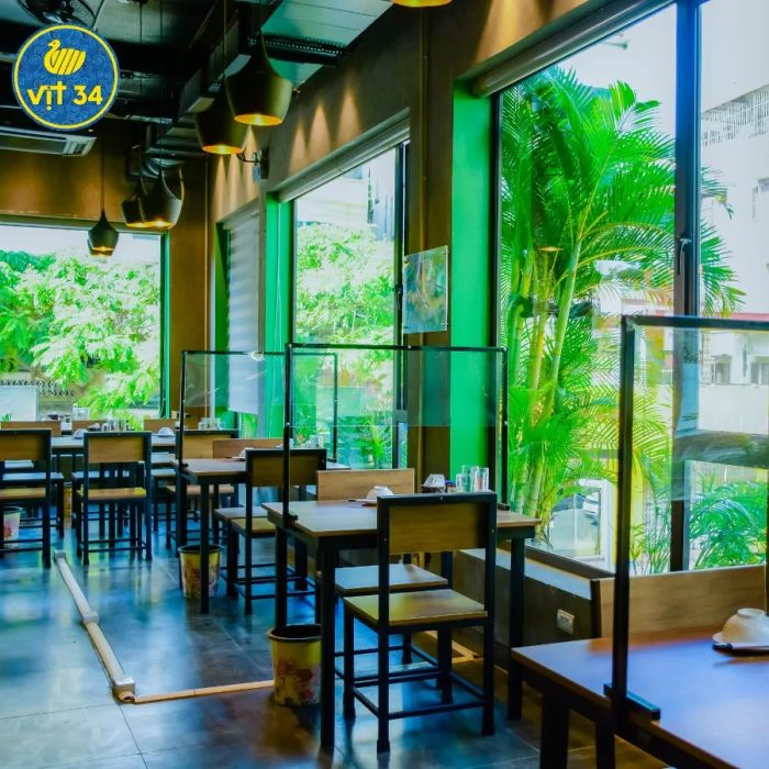 Hình ảnh thực tế món vịt nướng vàng ươm tại Vịt 34