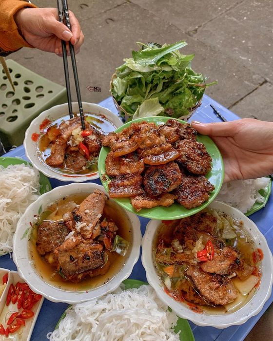 Hình ảnh bún chả thơm ngon đặc trưng tại Bún Chả Trang Béo