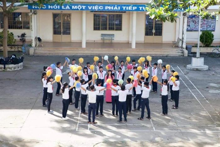 Hình ảnh Trường THCS Nguyễn Trãi - Khuôn viên xanh mát với cơ sở vật chất hiện đại