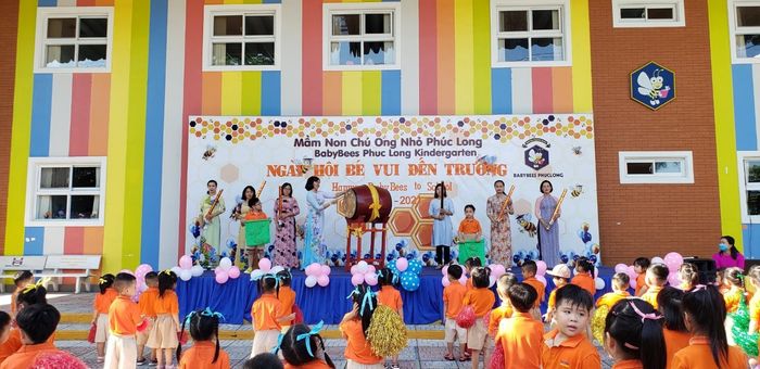 Hoạt động vui chơi sáng tạo của các bé tại BabyBees