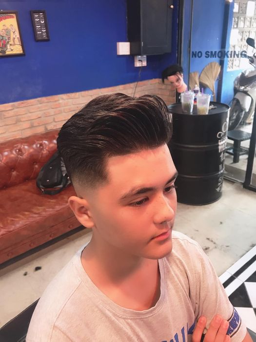 Không gian sang trọng tại NaVy Barber Shop